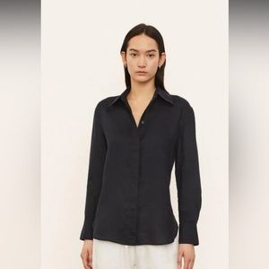 Relaxed Long Sleeve Linen Button-Down Shirt